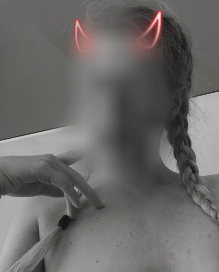 Aino, 32