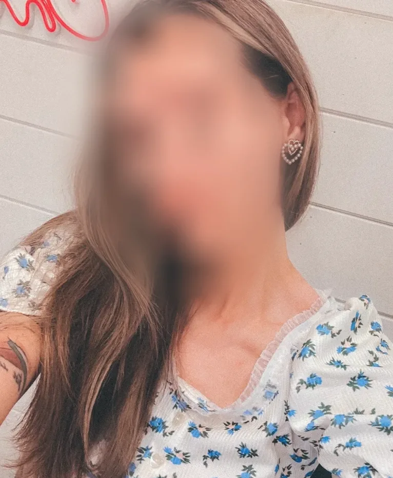 Hanna, 25
