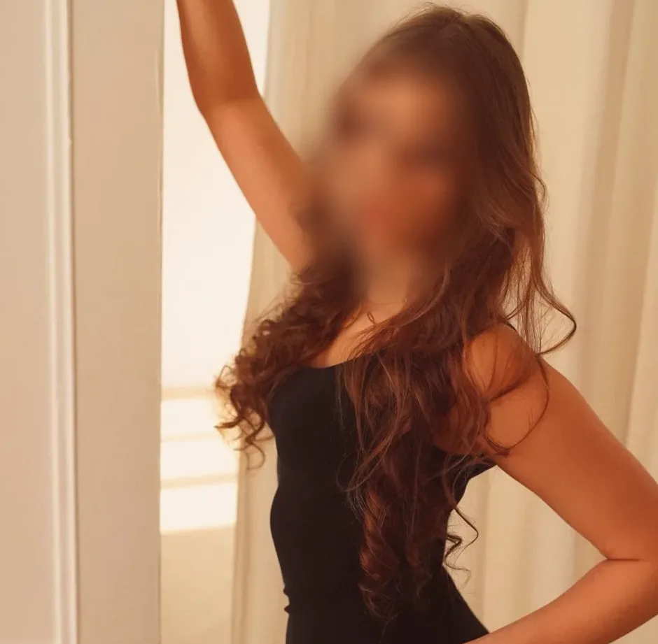 Iina, 19
